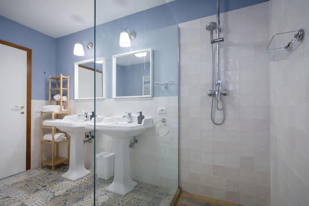 Apartment Canal View & San Marco Tower Prestigioso Appartamento Storico Venice