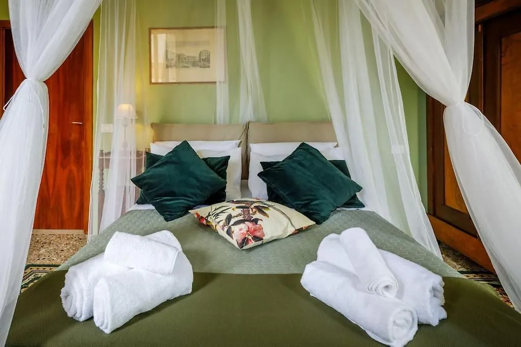 Canal View & San Marco Tower Prestigioso Appartamento Storico Venice