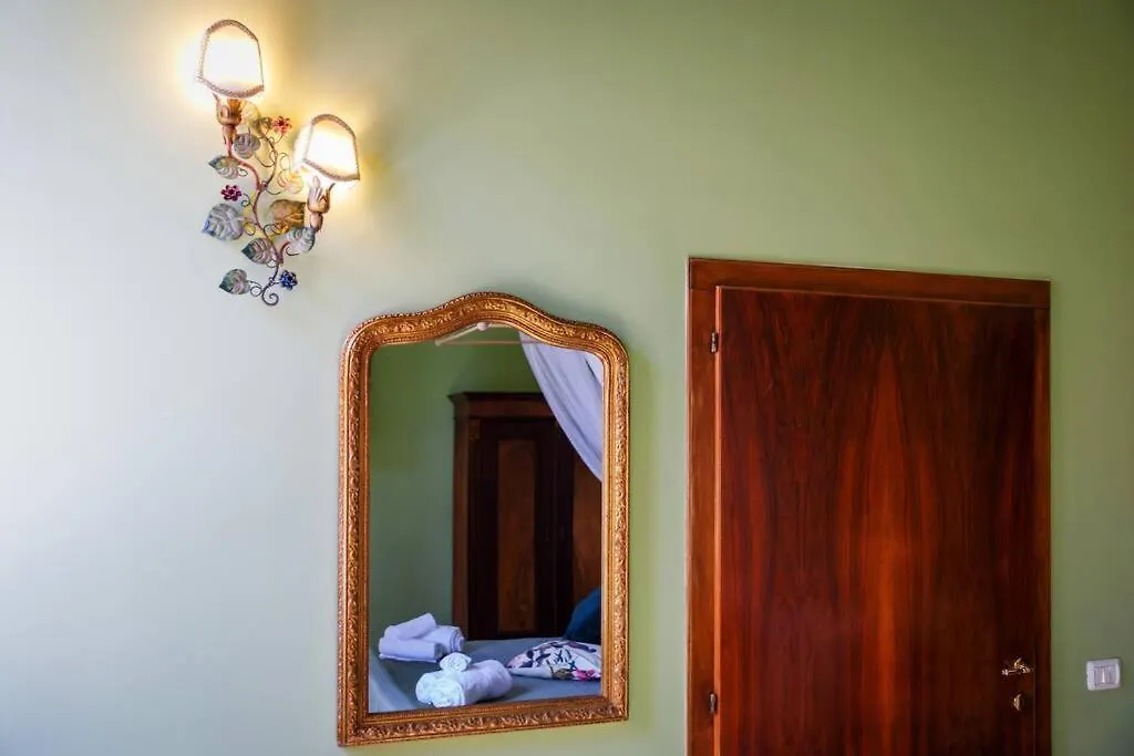 Apartment Canal View & San Marco Tower Prestigioso Appartamento Storico Venice